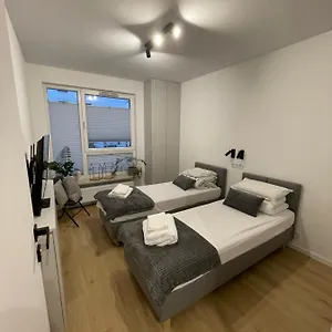 4 Bed 2 Apartament Warszawa